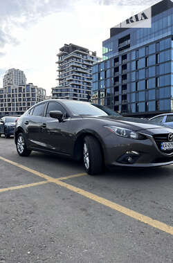 Седан Mazda 3 2015 в Киеве