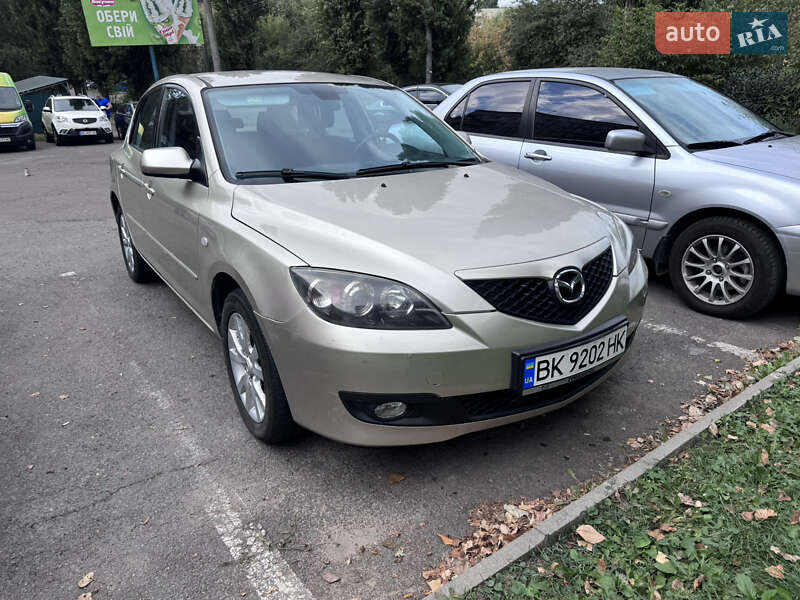 Хэтчбек Mazda 3 2006 в Ровно