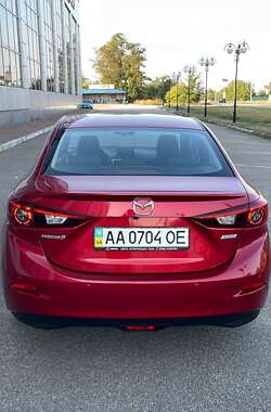 Седан Mazda 3 2017 в Киеве