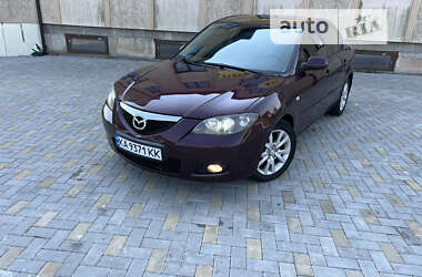 Седан Mazda 3 2006 в Киеве