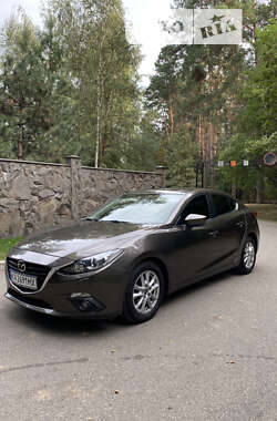 Седан Mazda 3 2014 в Киеве