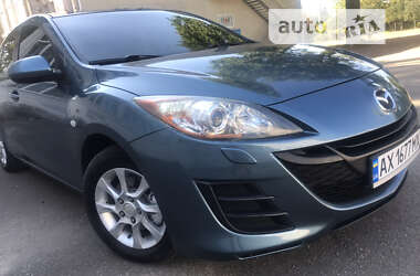 Седан Mazda 3 2010 в Мерефа