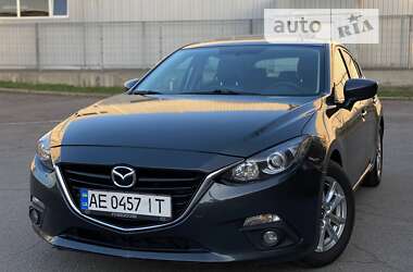 Хэтчбек Mazda 3 2015 в Днепре