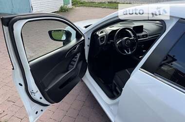 Хэтчбек Mazda 3 2017 в 