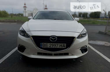 Седан Mazda 3 2015 в Южноукраинске