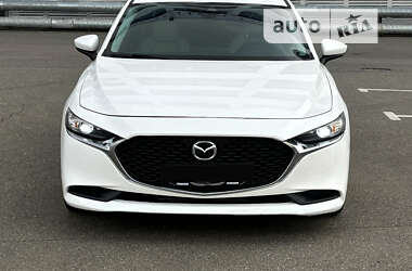 Седан Mazda 3 2019 в Киеве