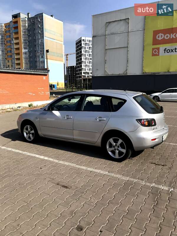 Хэтчбек Mazda 3 2005 в Киеве