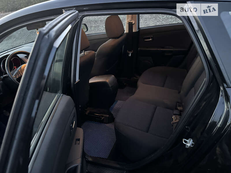 Хетчбек Mazda 3 2003 в Миколаєві