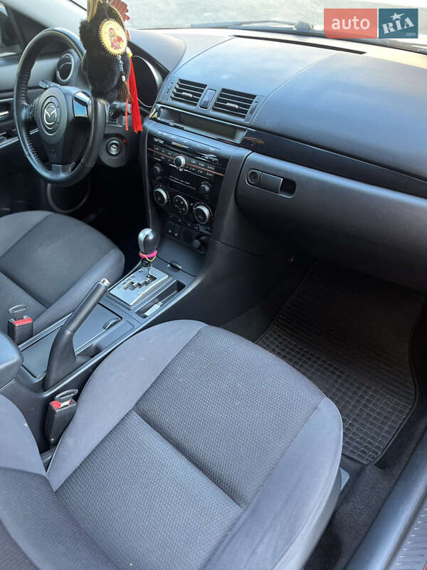 Седан Mazda 3 2008 в Кривом Роге