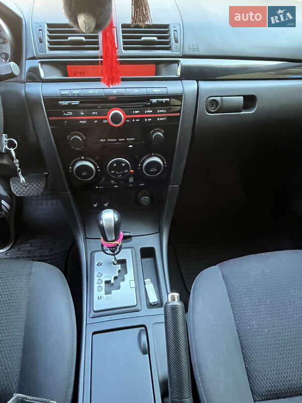 Седан Mazda 3 2008 в Кривом Роге
