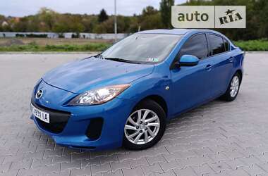 Седан Mazda 3 2012 в Мукачевому