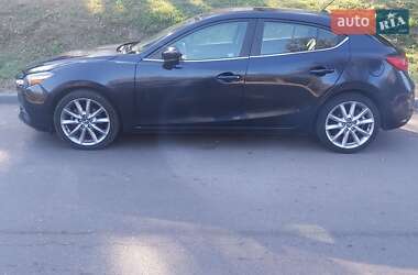 Хэтчбек Mazda 3 2016 в Днепре