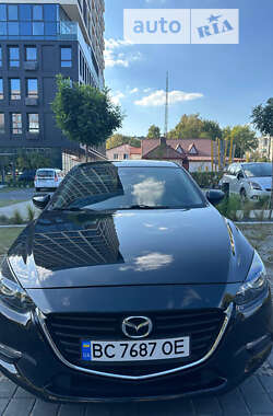 Седан Mazda 3 2017 в Львове