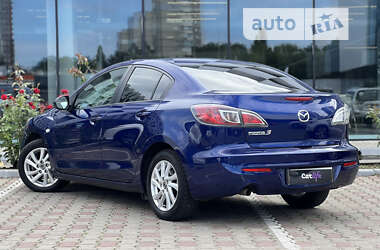 Седан Mazda 3 2013 в Одессе