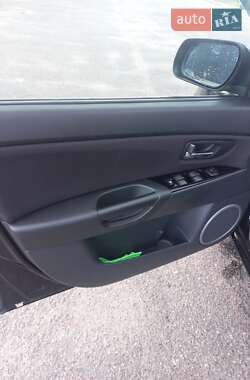 Седан Mazda 3 2009 в 