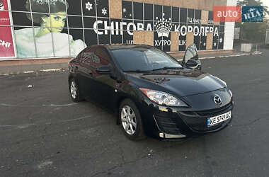 Седан Mazda 3 2010 в 