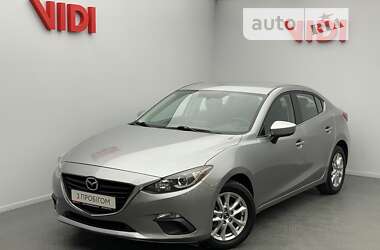 Седан Mazda 3 2015 в Киеве