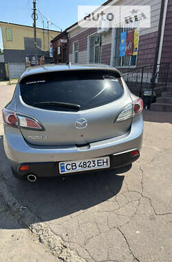 Хетчбек Mazda 3 2010 в Чернігові