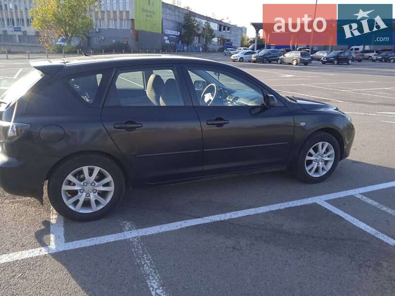 Хетчбек Mazda 3 2006 в Івано-Франківську