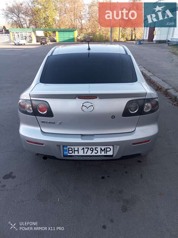 Седан Mazda 3 2006 в Умани