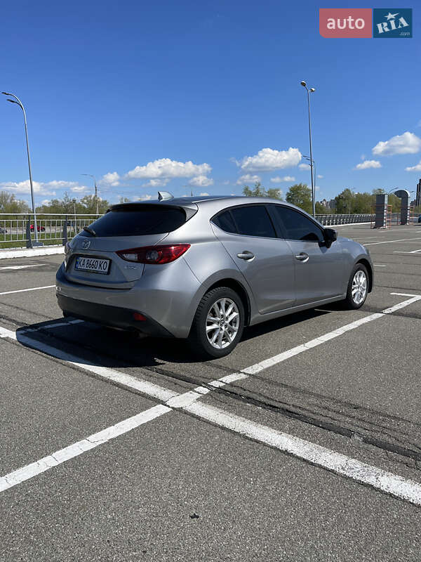 Хэтчбек Mazda 3 2014 в Киеве