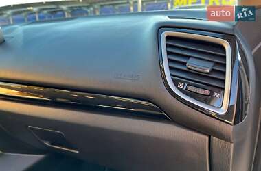 Седан Mazda 3 2014 в Вінниці