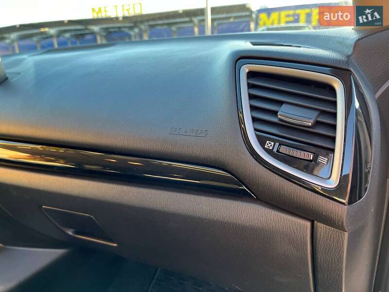 Седан Mazda 3 2014 в Виннице