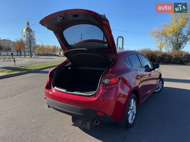 Хетчбек Mazda 3 2015 в Кривому Розі
