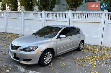 Хэтчбек Mazda 3 2004 в 
