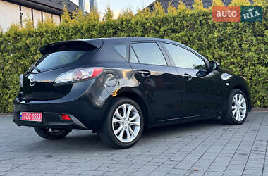 Хэтчбек Mazda 3 2011 в Стрые