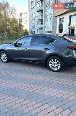 Седан Mazda 3 2014 в Вінниці