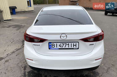 Седан Mazda 3 2015 в Полтаве