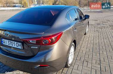 Седан Mazda 3 2014 в Киеве