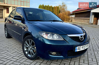 Седан Mazda 3 2006 в Запорожье