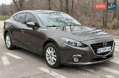 Седан Mazda 3 2016 в Днепре