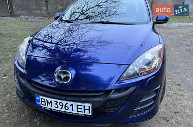 Седан Mazda 3 2009 в Ромнах