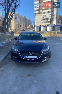 Седан Mazda 3 2017 в Черкасах