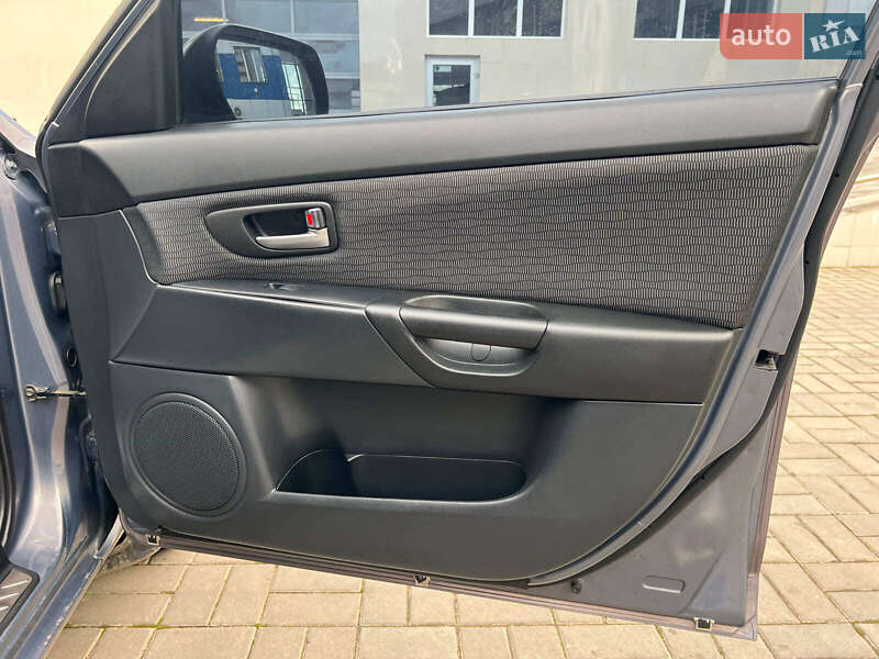 Седан Mazda 3 2007 в Одесі