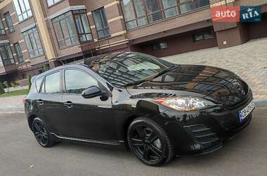 Хетчбек Mazda 3 2010 в Чернігові