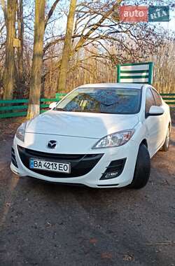 Седан Mazda 3 2010 в Александровке