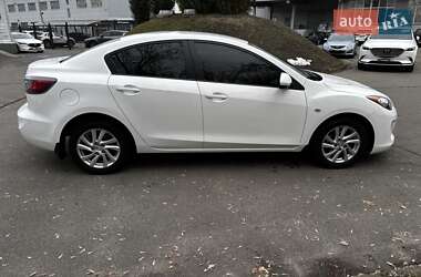 Седан Mazda 3 2012 в Києві