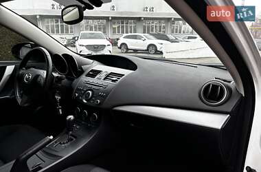 Седан Mazda 3 2012 в Києві