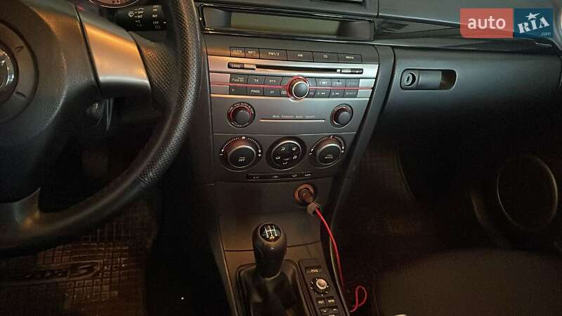 Хэтчбек Mazda 3 2006 в Николаеве