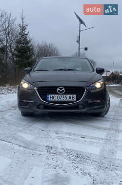 Седан Mazda 3 2017 в Турці