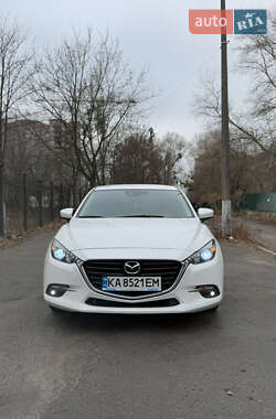 Седан Mazda 3 2017 в Києві