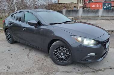 Седан Mazda 3 2015 в Олександрії