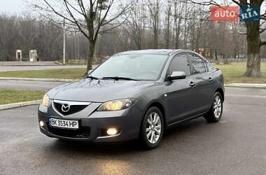 Седан Mazda 3 2006 в Ровно