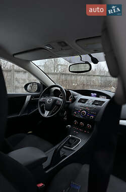 Хетчбек Mazda 3 2013 в Шостці