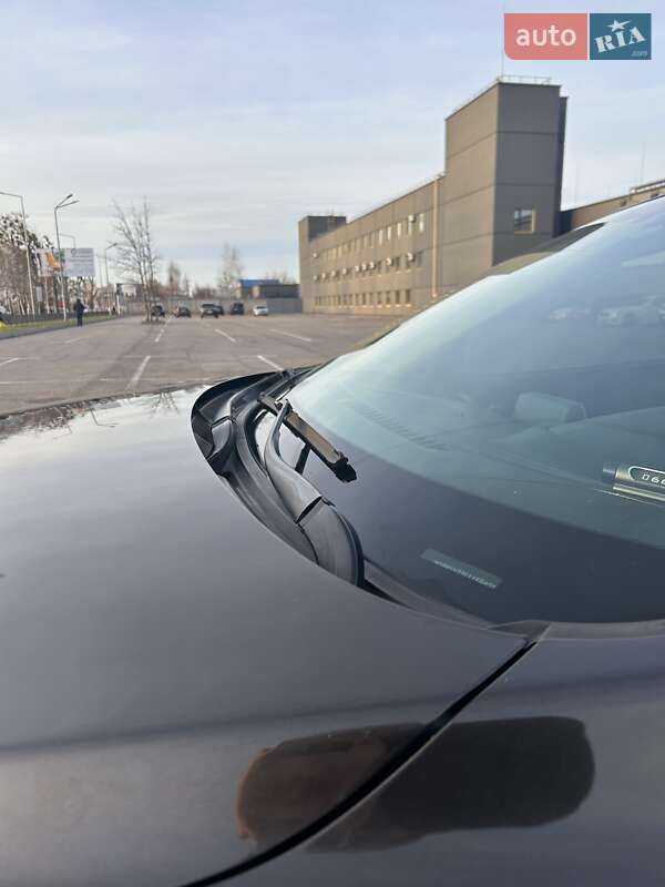 Седан Mazda 3 2013 в Киеве