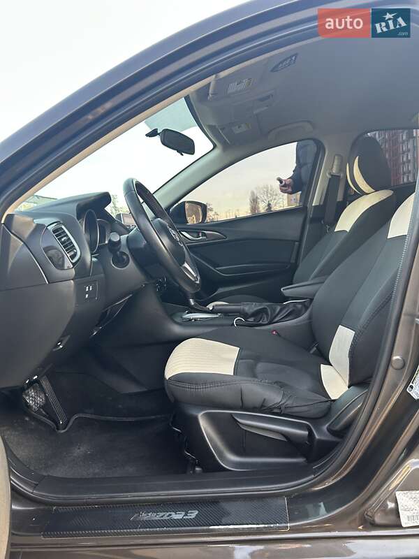 Седан Mazda 3 2013 в Киеве
